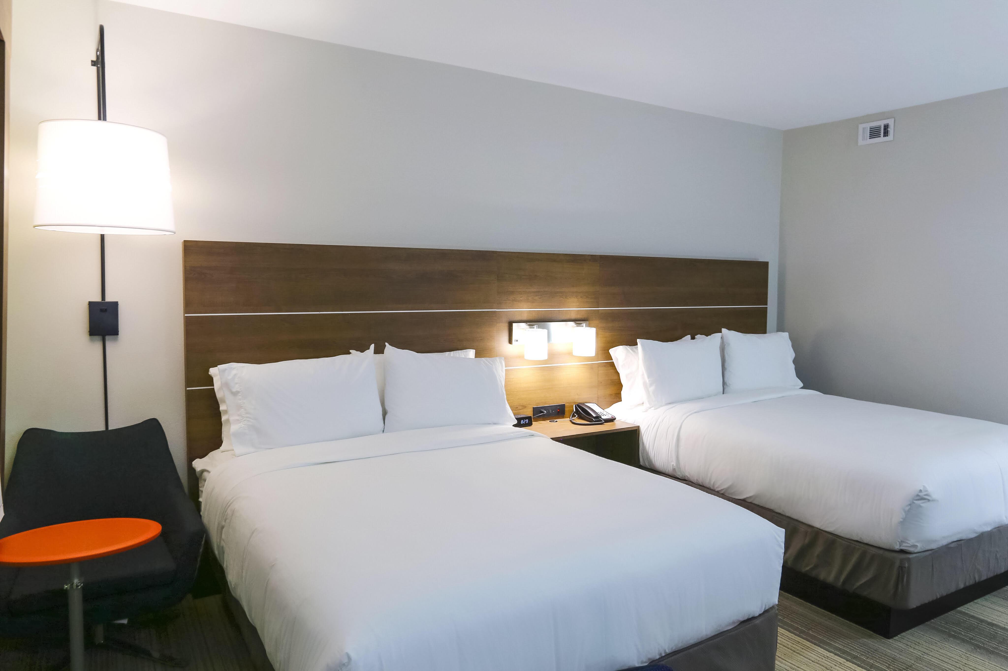 Holiday Inn Express & Suites - Houston Iah - Beltway 8, An Ihg Hotel Екстер'єр фото